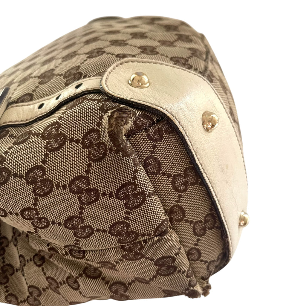 Gucci Pelham GG Monogram Canvas Schultertasche