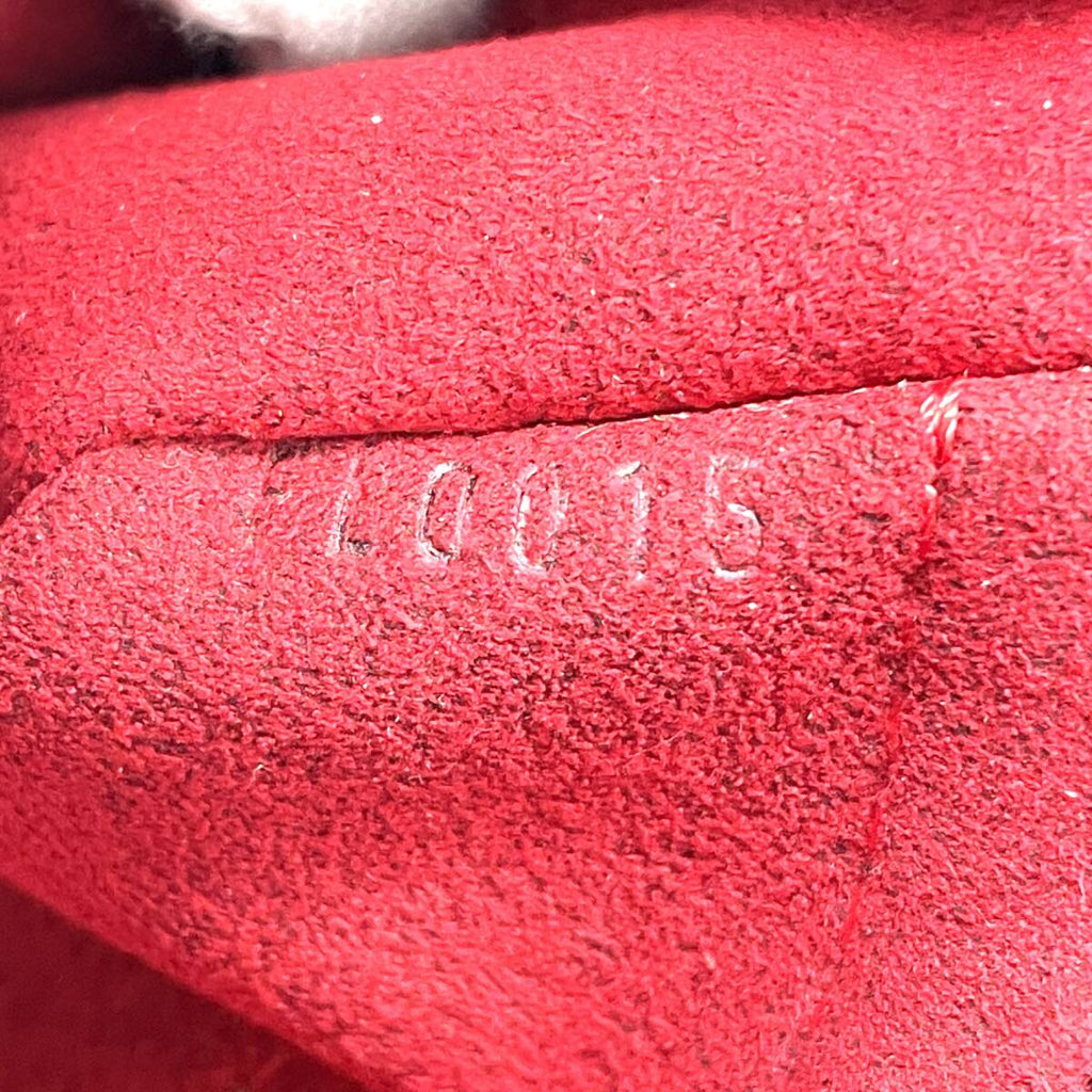 Louis Vuitton Croissant MM Monogram Canvas
