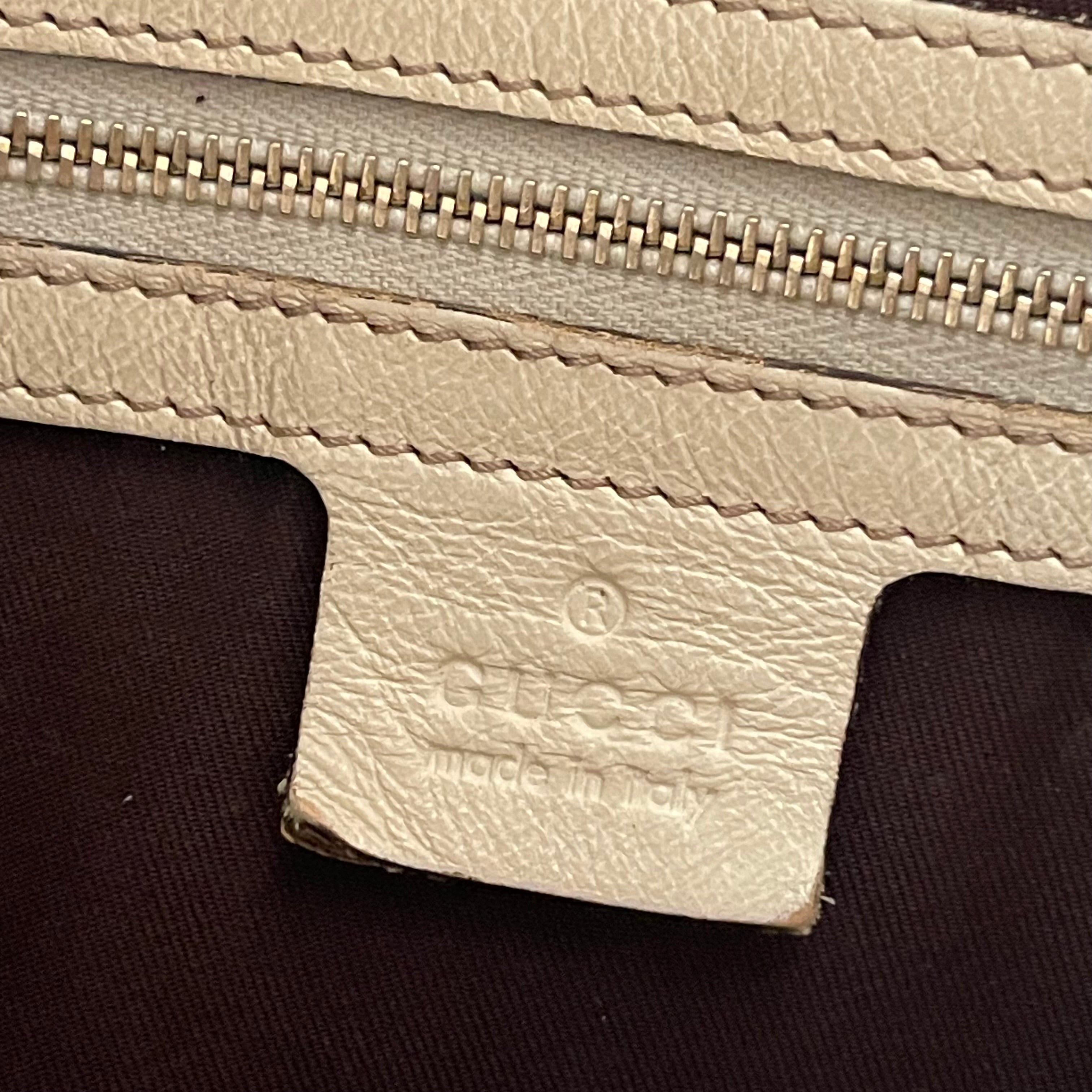 Gucci Pelham GG Monogram Canvas Schultertasche