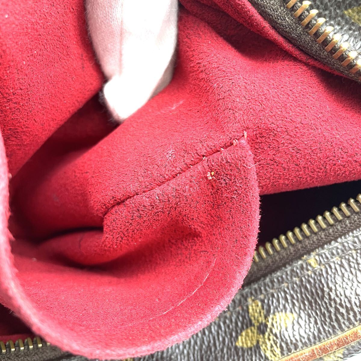Louis Vuitton Croissant MM Monogram Canvas Tasche