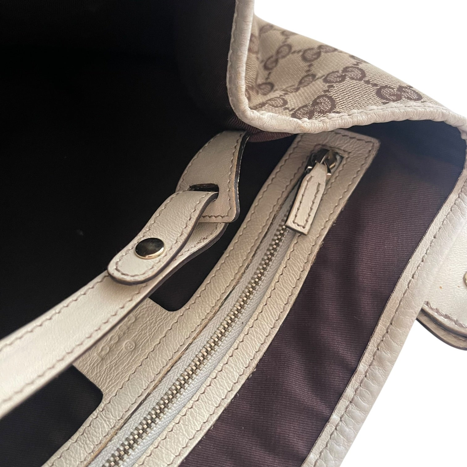 Gucci Pelham GG Monogram Canvas Schultertasche